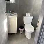 Nissi Avenue 4*