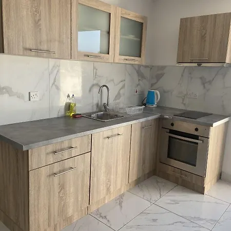 Apartmanhotel Nissi Avenue 4*