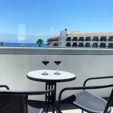 Nissi Avenue Lejlighedshotel 4*