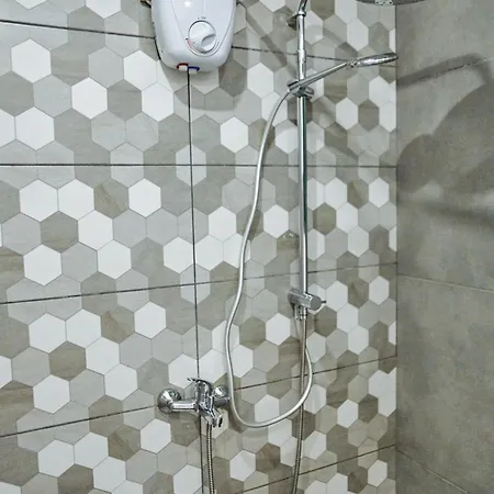 Nissi Avenue Apart Otel 4*