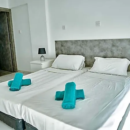 Aparthotel Nissi Avenue 4*