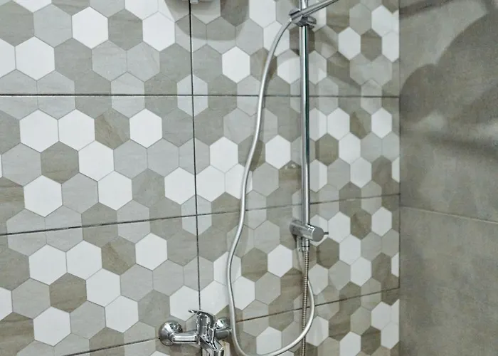 Nissi Avenue Aparthotel 4*